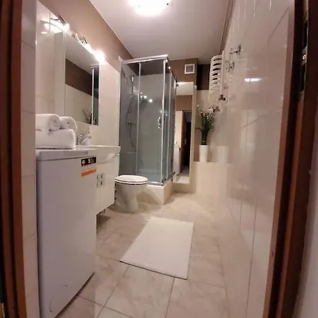 Cozy Modern Sunrise 35m2 Balcony 3 Persons Lägenhet Kraków