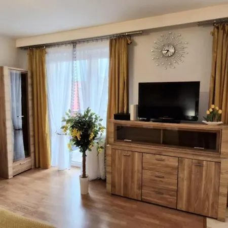 דירה Cozy Modern Sunrise 35m2 Balcony 3 Persons קרקוב
