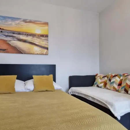 Cozy Modern Sunrise 35m2 Balcony 3 Persons * Kraków