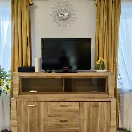 Апартаменты Cozy Modern Sunrise 35m2 Balcony 3 Persons Краков