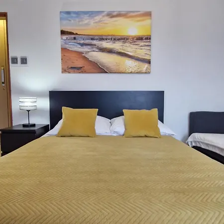 Cozy Modern Sunrise 35m2 Balcony 3 Persons * Krakow