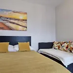 Cozy Modern Sunrise 35m2 Balcony 3 Persons * Krakau